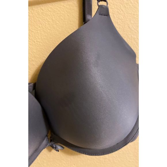 Victoria's Secret 34DD Bra - Picture 4 of 4